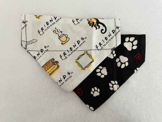 FRIENDS/Pawprints & Hearts