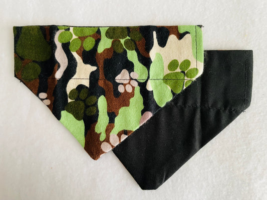 Camo Pawprints/Solid Black