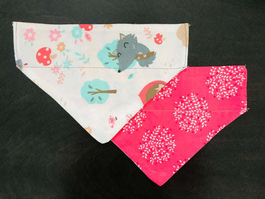 Little Red Riding Hood/White Leaves (Pink)