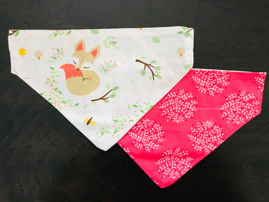 White Leaves (Pink)/Sleeping Fox