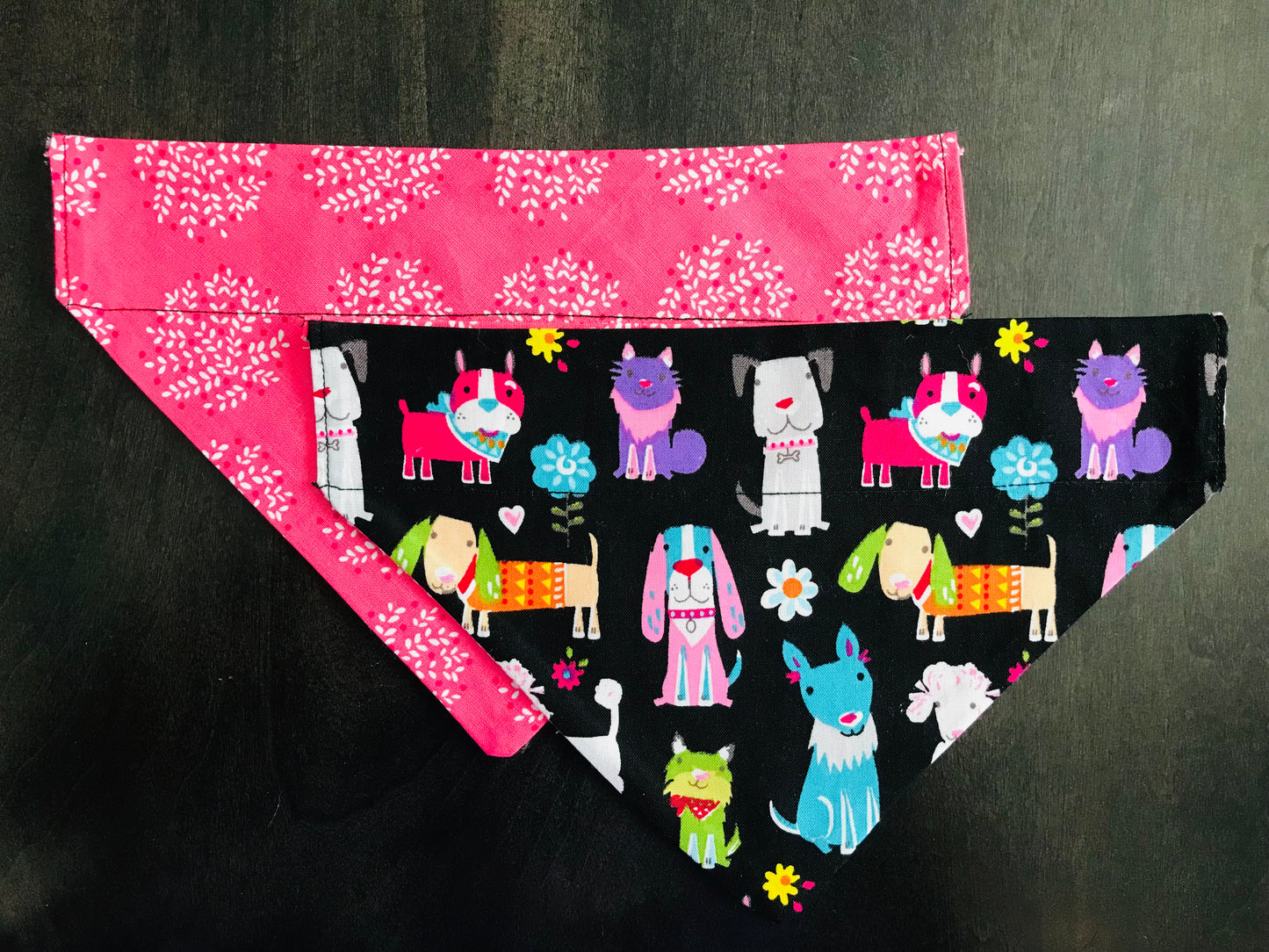 White Leaves (Pink)/Dogs (Black)