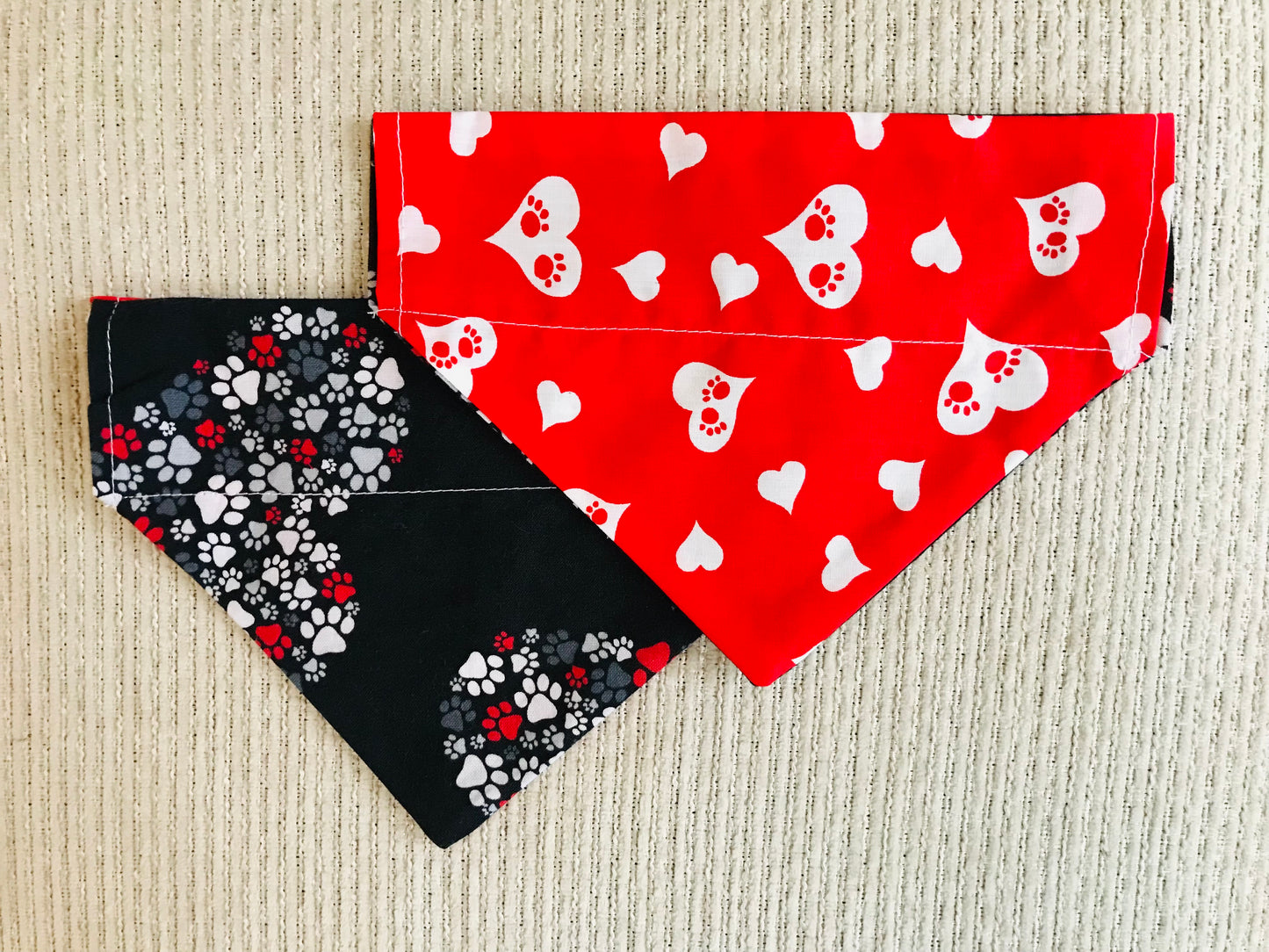 Hearts & Pawprints/Pawprints in a Heart