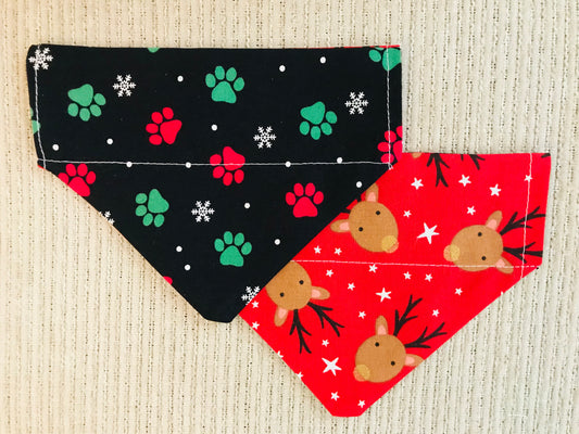 Green & Red Pawprints/Reindeers